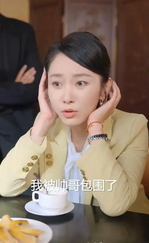 《完蛋!我被帅哥包围了!》:恋爱模拟游戏的终极狂想,还是钱包的绞肉机?